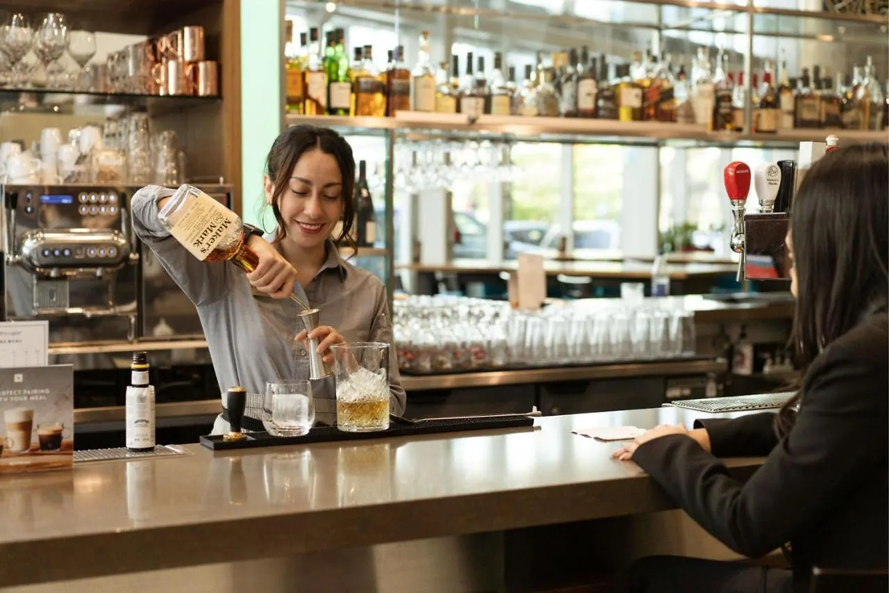 Vancouver Marriott Pinnacle Downtown Hotel 4*,  Canada