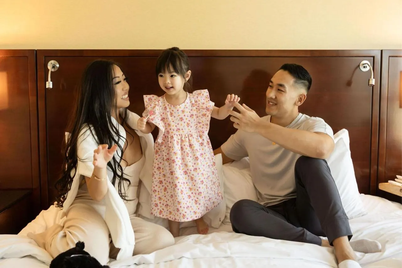 Vancouver Marriott Pinnacle Downtown Hotel